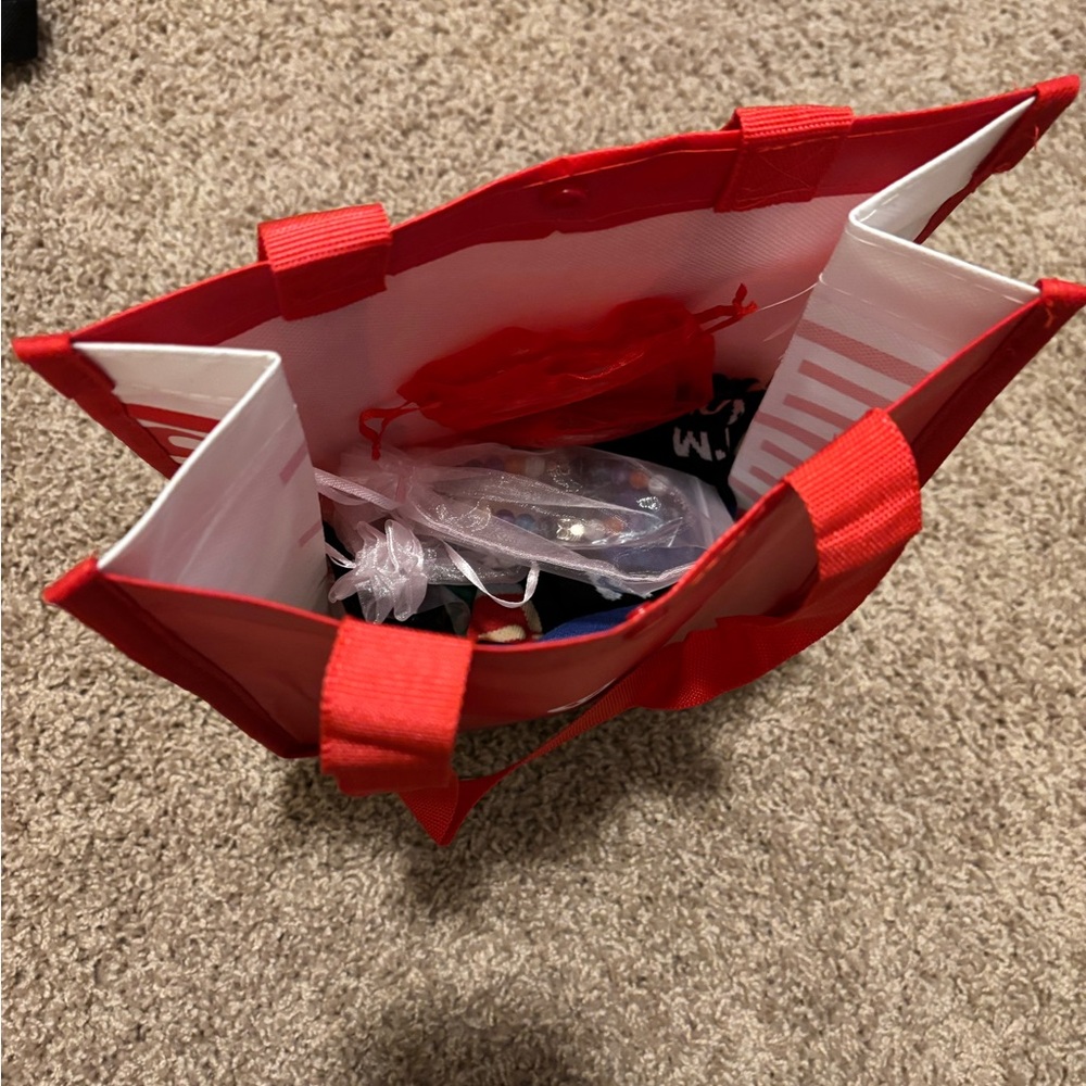 Mystery bags - Picture 2 of 2